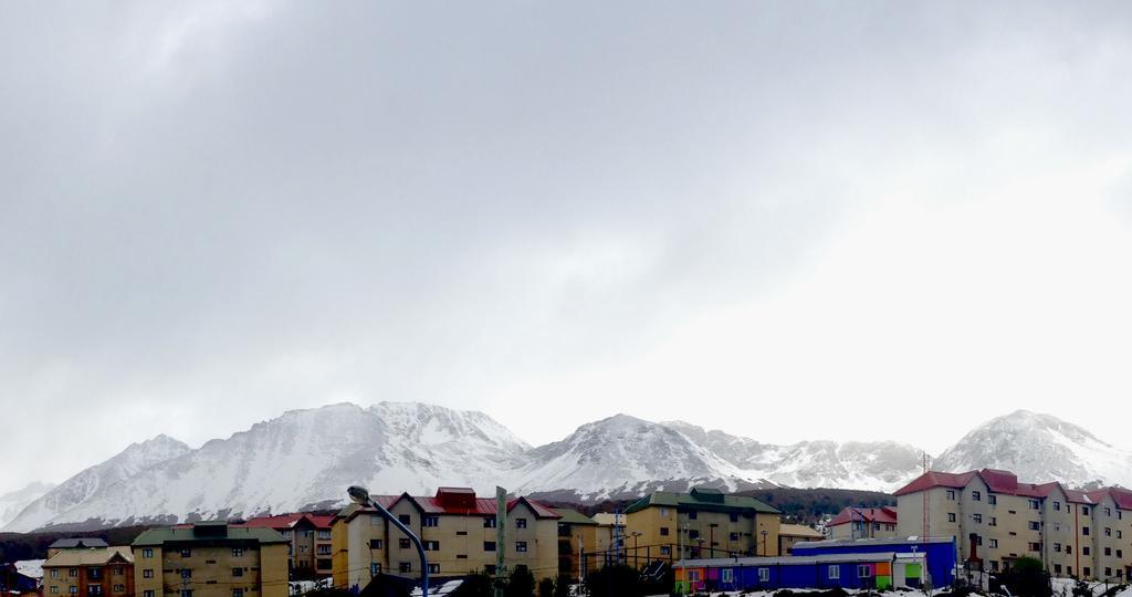 Patagonia Austral Apartamentos Ushuaia Exterior photo